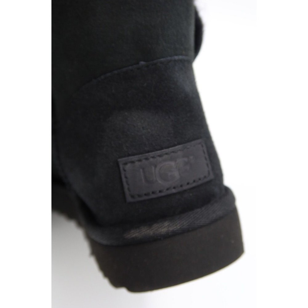 Women's Shoes UGG BAILEY BUTTON II Twinface Sheepskin Boots BLACK Size 5 - Picture 11 of 11